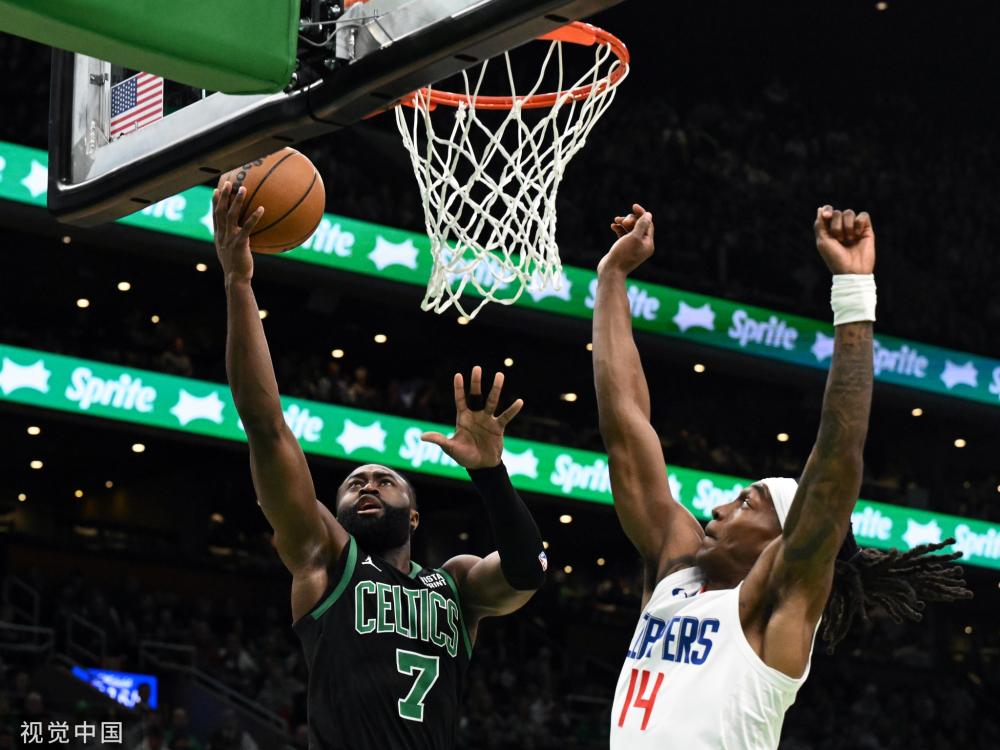 在乒乓球赛 在乒乓球赛